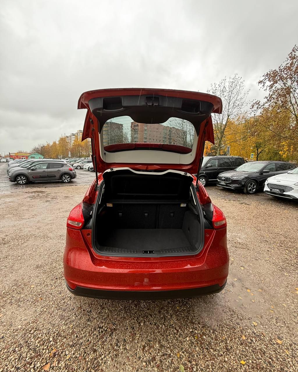 Ford Focus III · Рестайлинг , 2018 г., робот, бензин  - фото 12