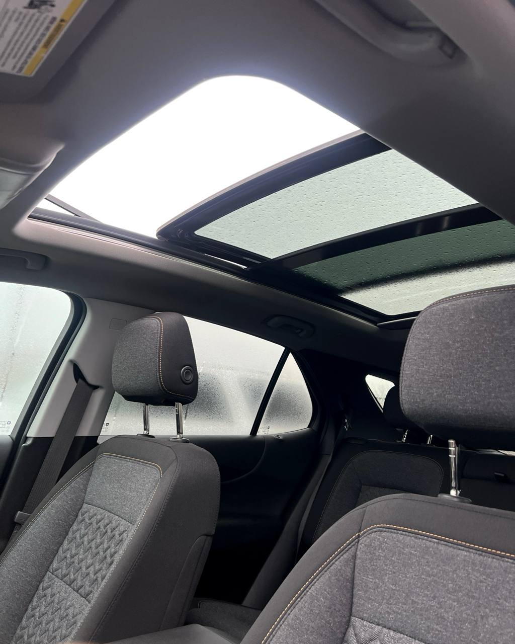 Chevrolet Equinox III · Рестайлинг , 2022 г., автомат, бензин - фото 14