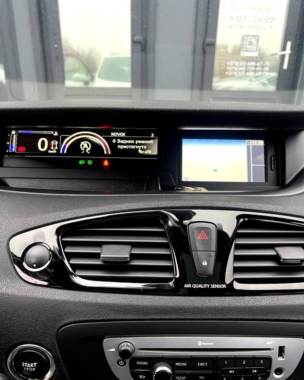 Renault Grand Scenic III · 2-й рестайлинг , 2013 г., механика, дизель - фото 16