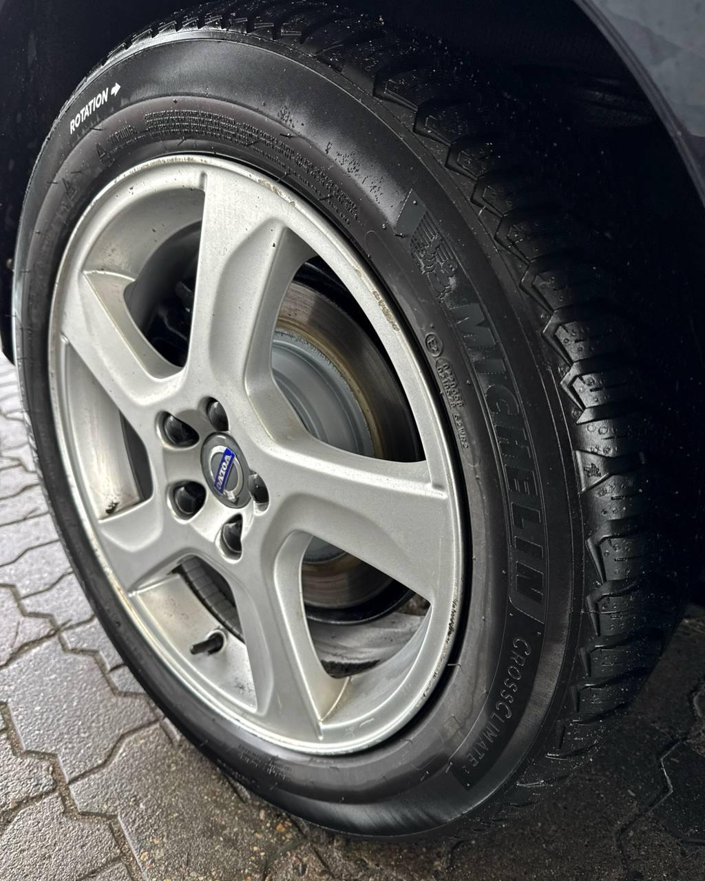 Volvo V60 I , 2011 г., механика, дизель - фото 4