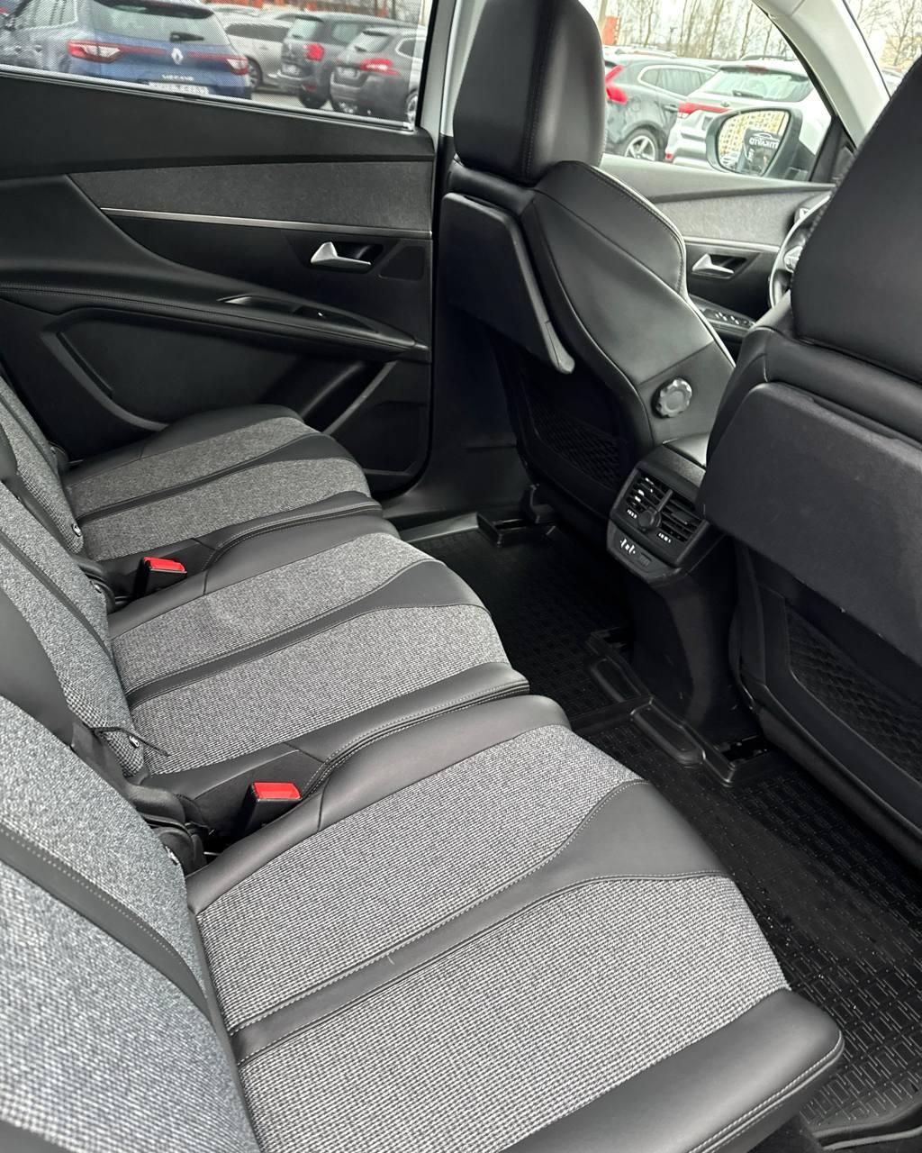 Peugeot 5008 II , 2019 г., механика, бензин - фото 14