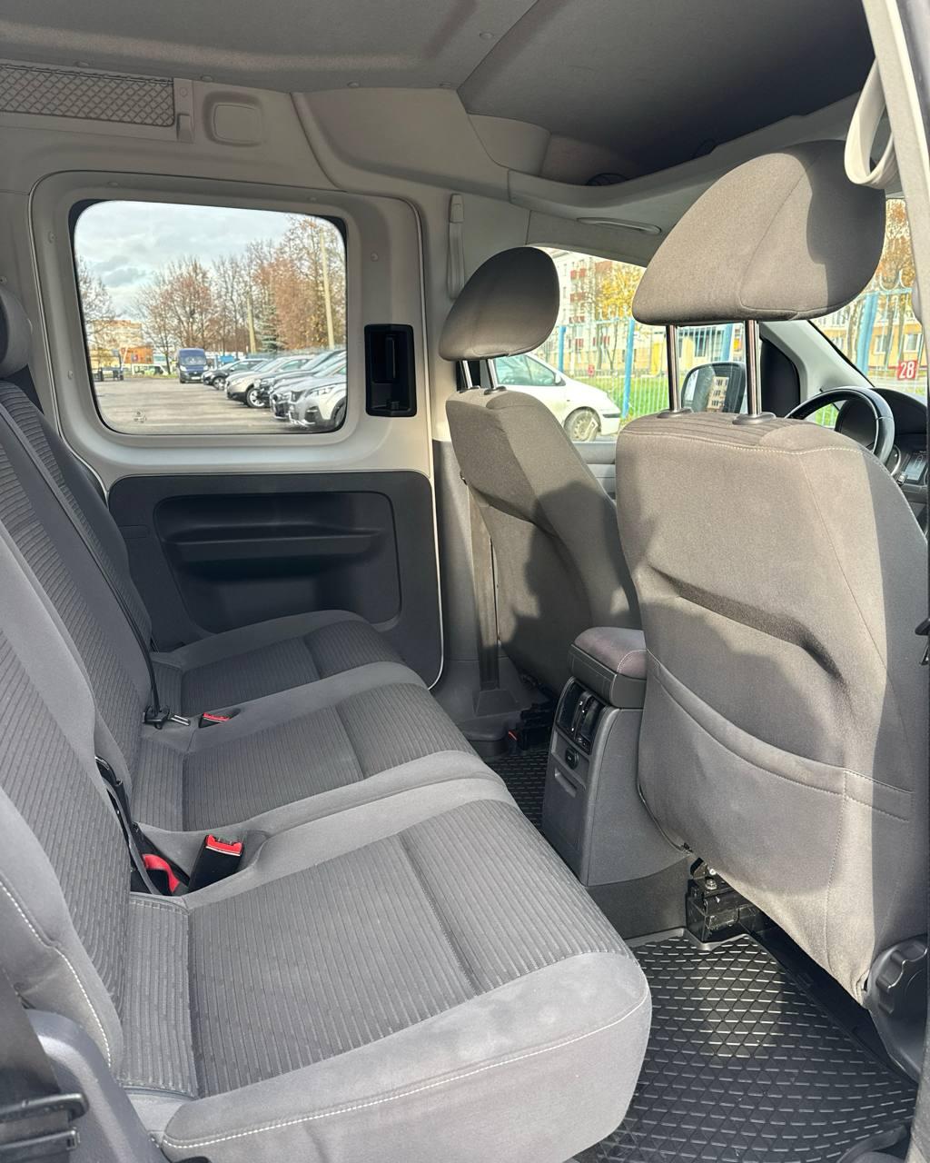 Volkswagen Caddy MAXI III · Рестайлинг , 2011 г., механика, дизель  - фото 12