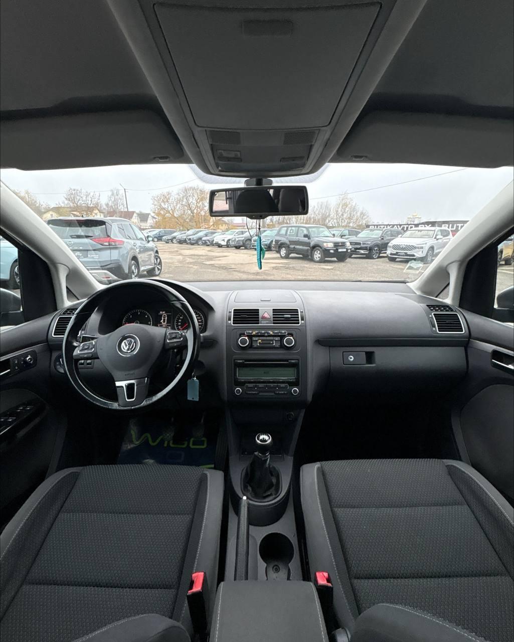 Volkswagen Touran I · 2-й рестайлинг , 2011 г., механика, дизель - фото 7