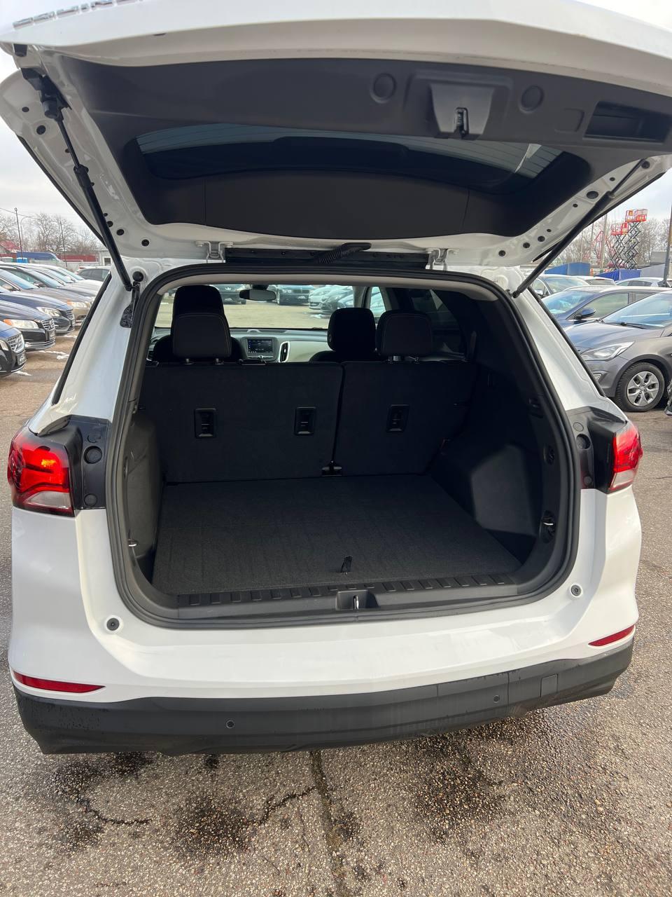 Chevrolet Equinox III · Рестайлинг , 2022 г., автомат, бензин - фото 19