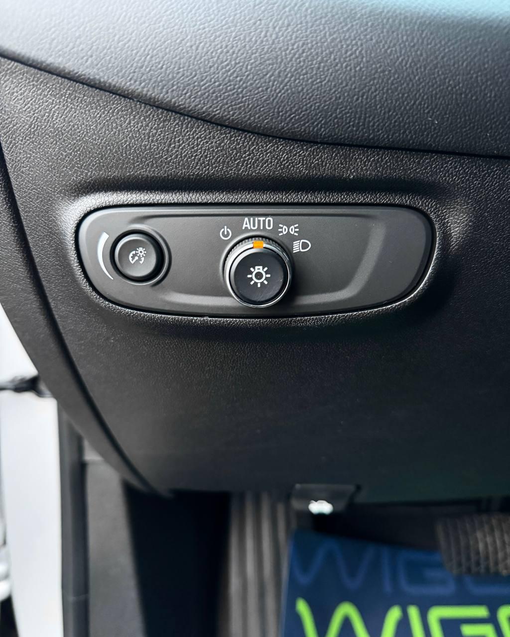 Chevrolet Equinox III , 2017 г., автомат, бензин  - фото 20