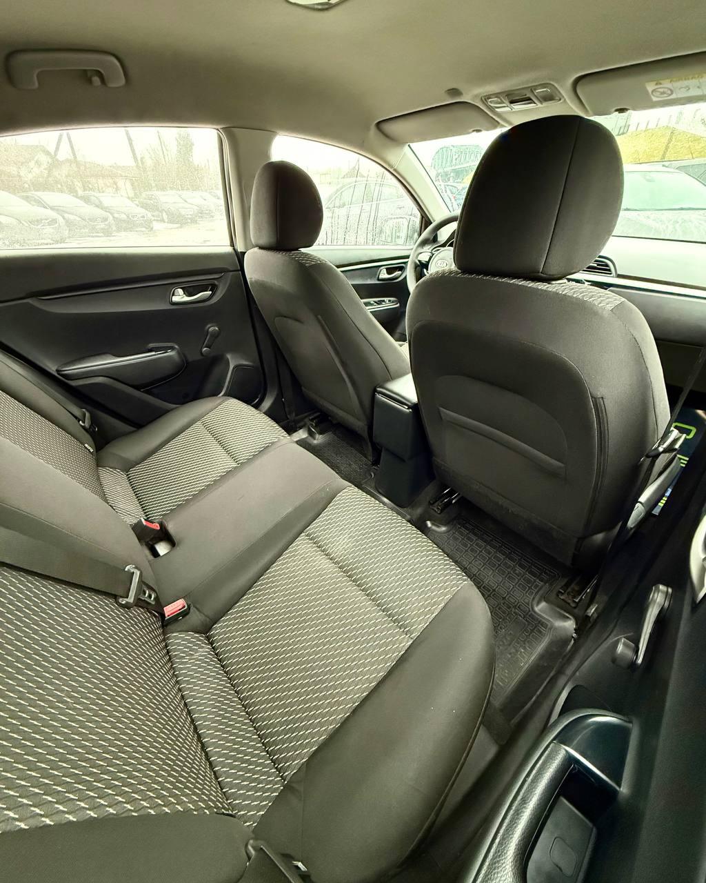 Kia Rio IV , 2018 г., механика, бензин - фото 13