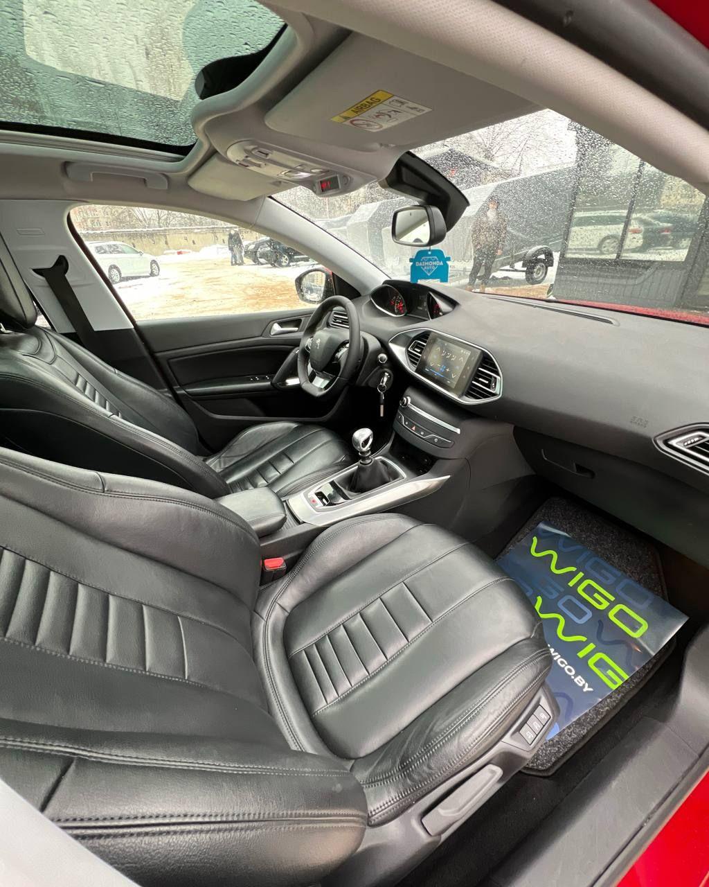 Peugeot 308 T9 · Рестайлинг , 2018 г., механика, бензин - фото 12