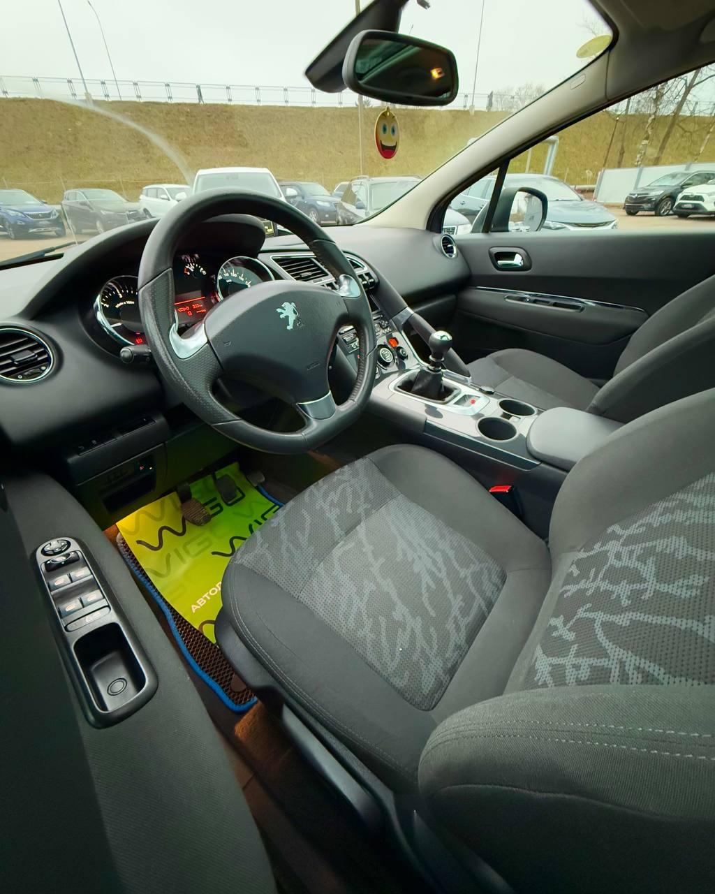 Peugeot 3008 I · Рестайлинг , 2014 г., механика, дизель - фото 10