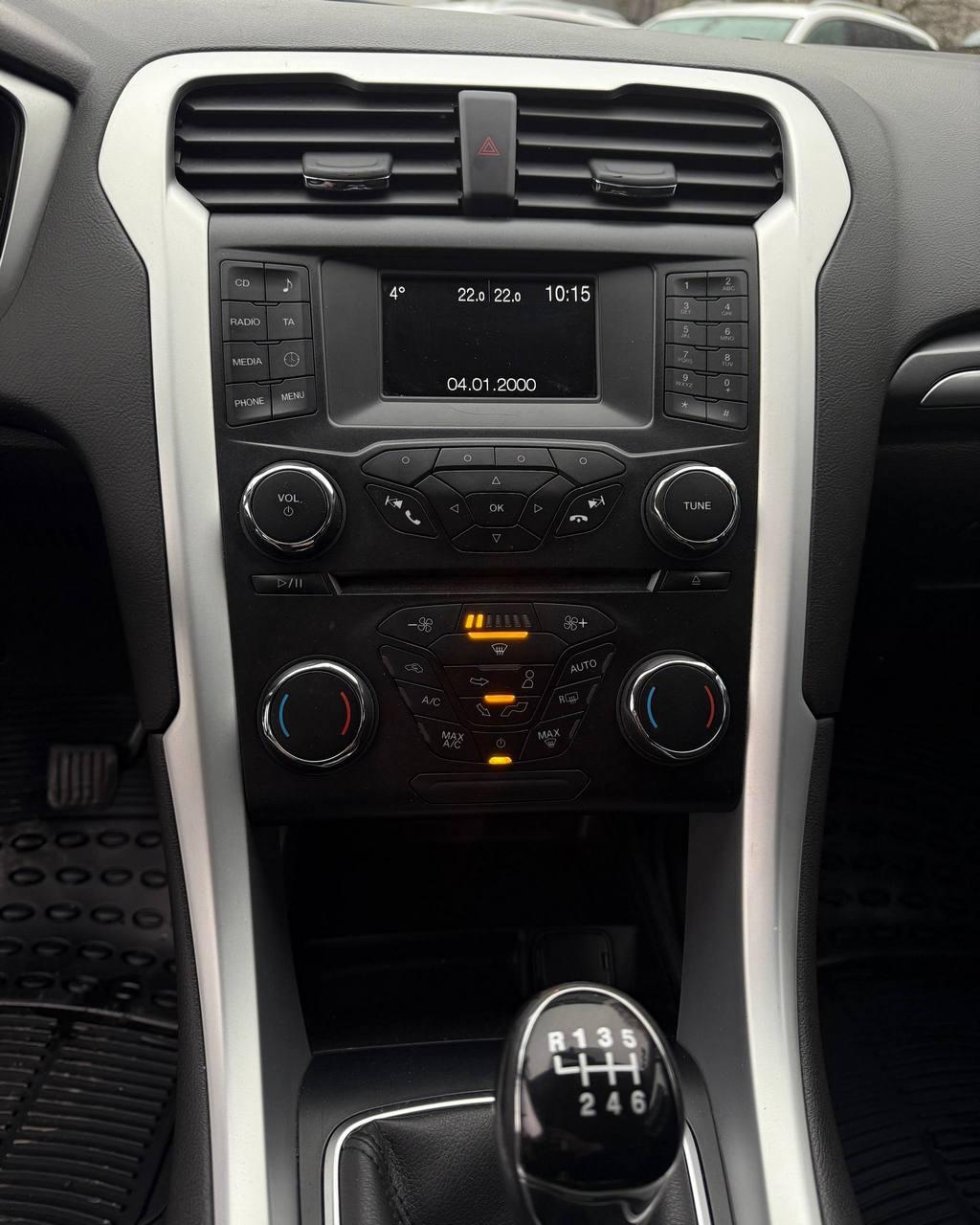 Ford Mondeo V , 2017 г., механика, бензин - фото 10