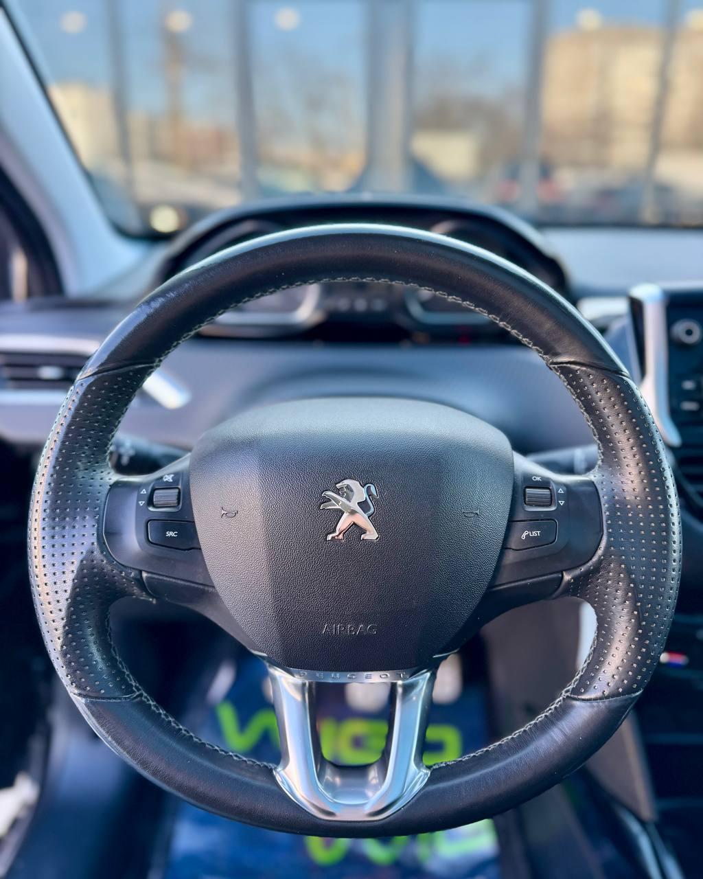 Peugeot 2008 I · Рестайлинг , 2017 г., механика, бензин - фото 15