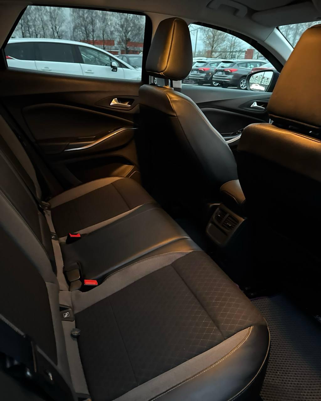 Opel Grandland X I , 2018 г., автомат, дизель - фото 12