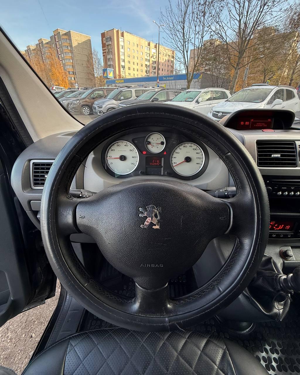 Peugeot Expert II , 2010 г., механика, дизель - фото 11