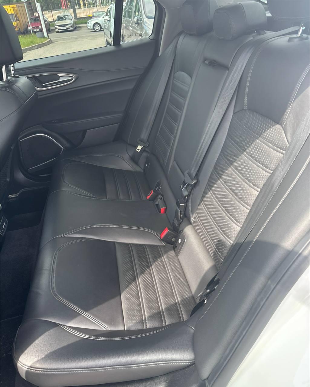 ALFA ROMEO GIULIA, 2018 г., автомат, бензин - фото 11