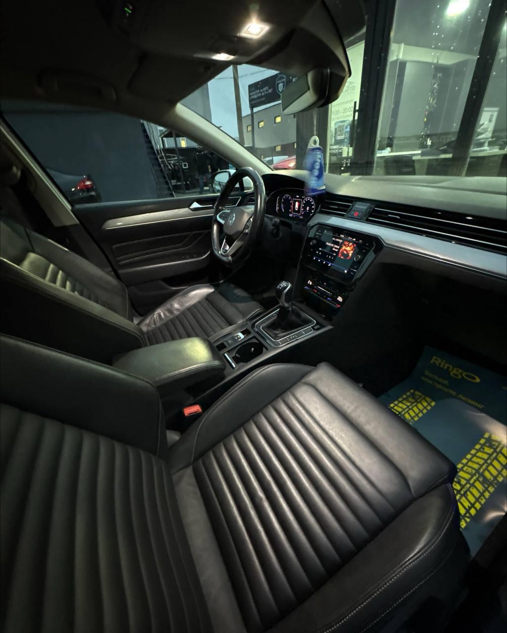 Volkswagen Passat B8 · Рестайлинг , 2021 г., механика, бензин - фото 10