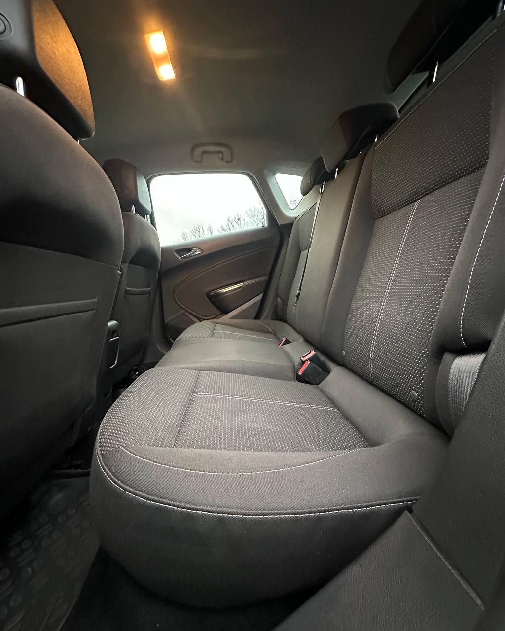 Opel Astra J , 2011 г., механика, дизель - фото 8