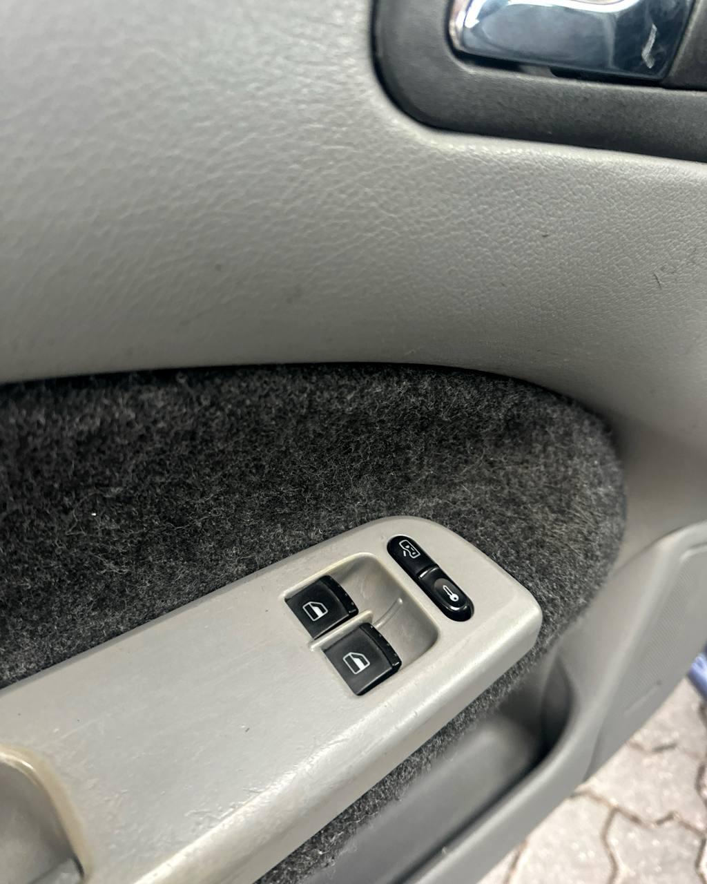 Skoda Octavia I · Рестайлинг , 2001 г., механика, дизель - фото 9