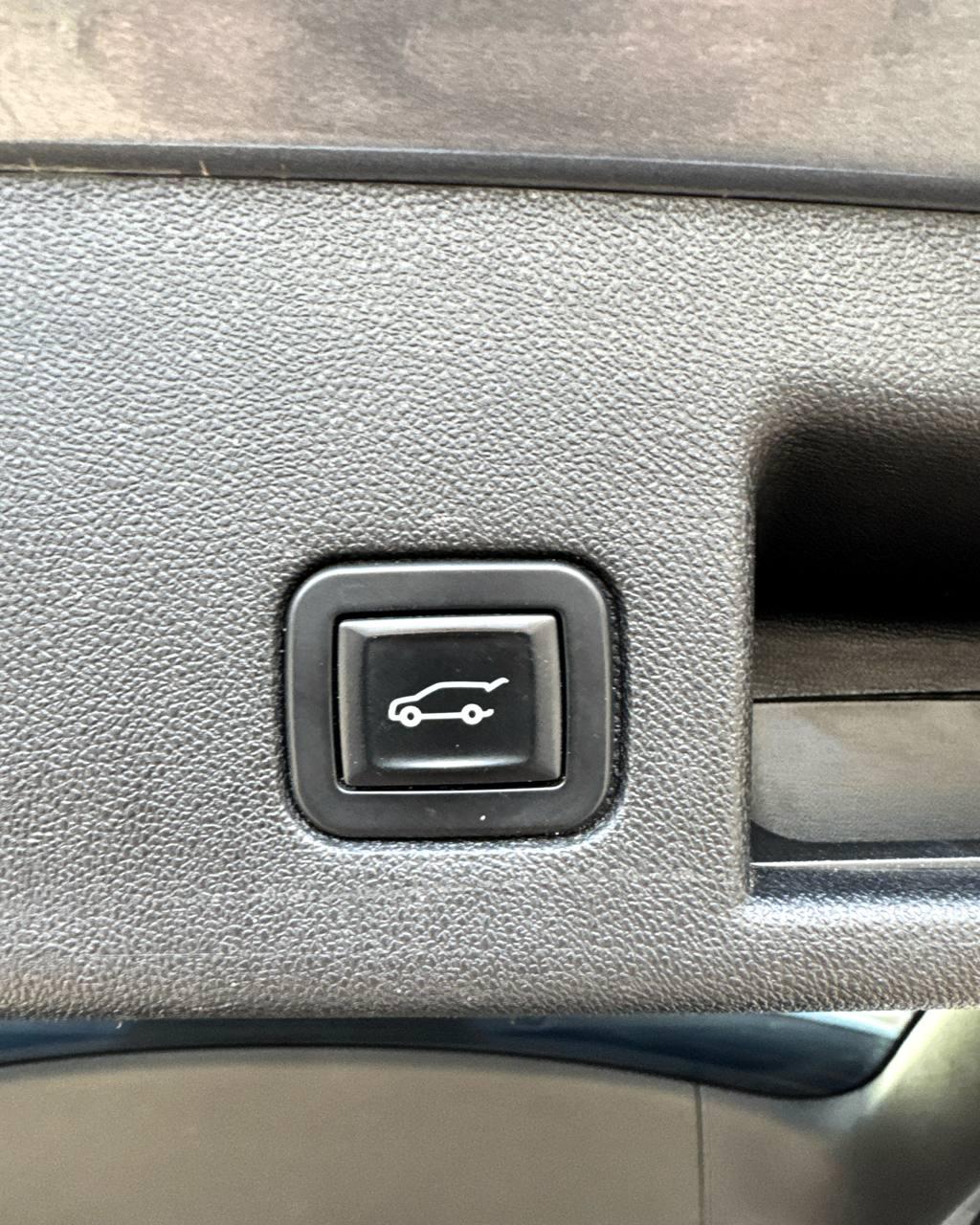 Chevrolet Equinox III , 2018 г., автомат, дизель - фото 19