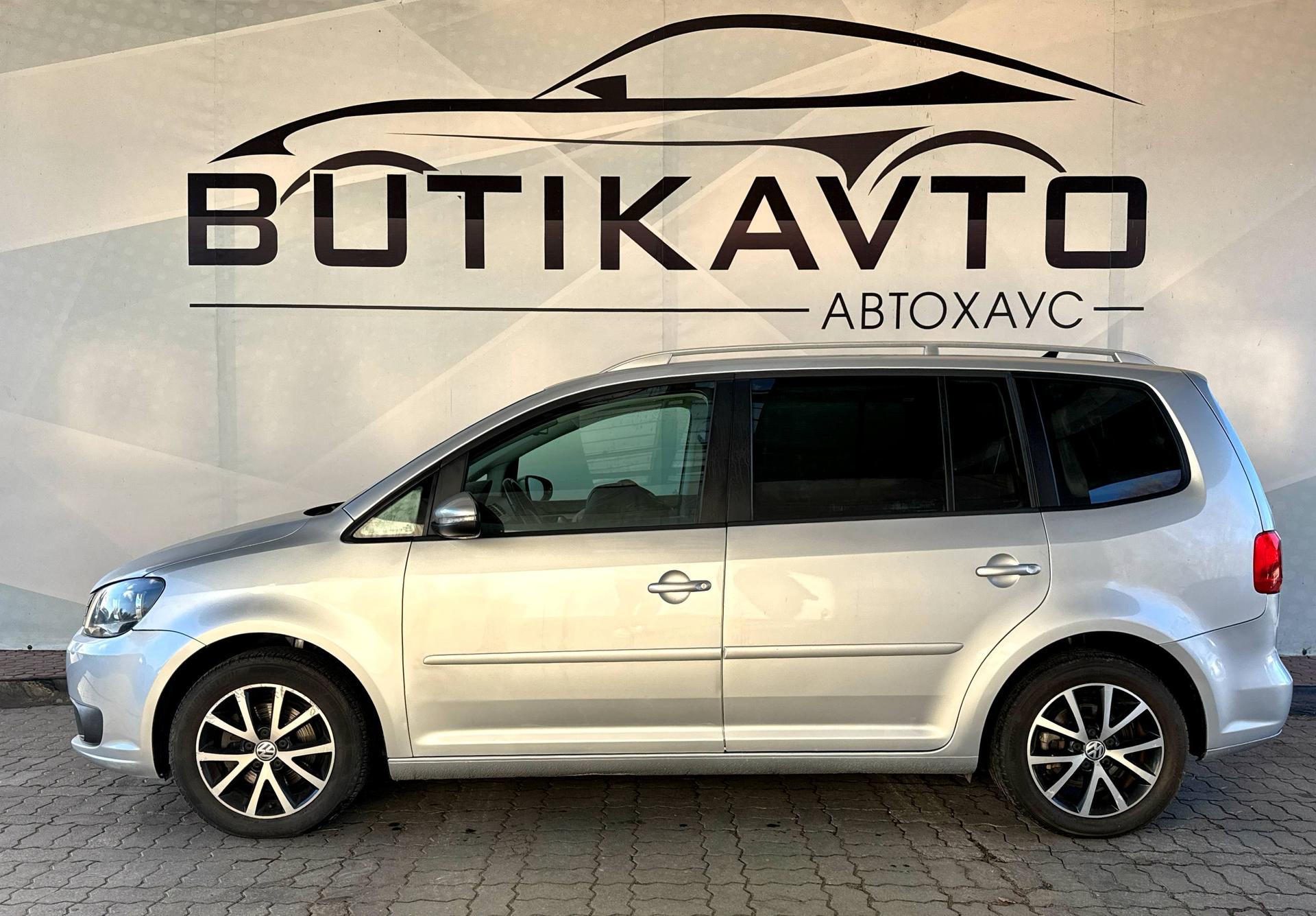 Volkswagen Touran I · 2-й рестайлинг , 2011 г., механика, дизель - фото 4
