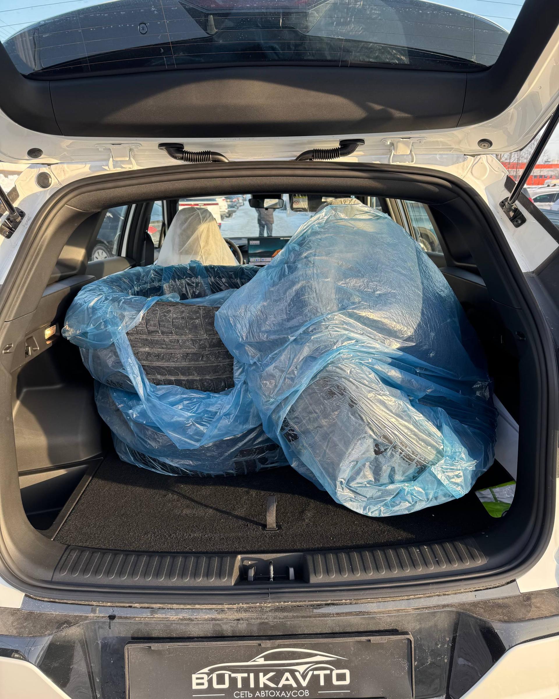 Geely Boyue L I · 2-й рестайлинг , 2025 г., робот, бензин - фото 13