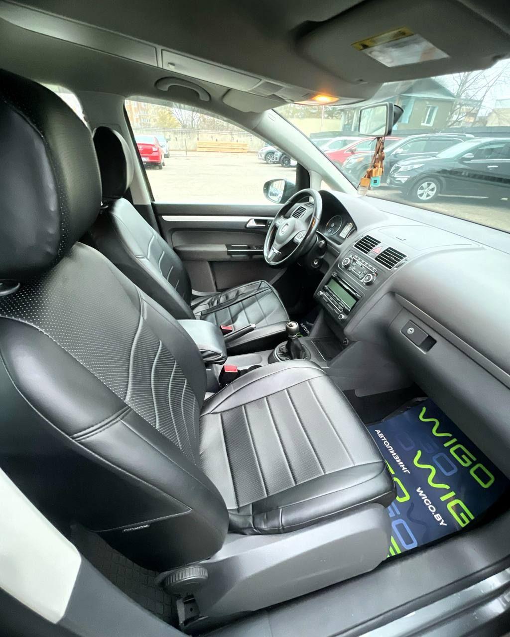 Volkswagen Touran I · 2-й рестайлинг , 2010 г., механика, бензин - фото 12