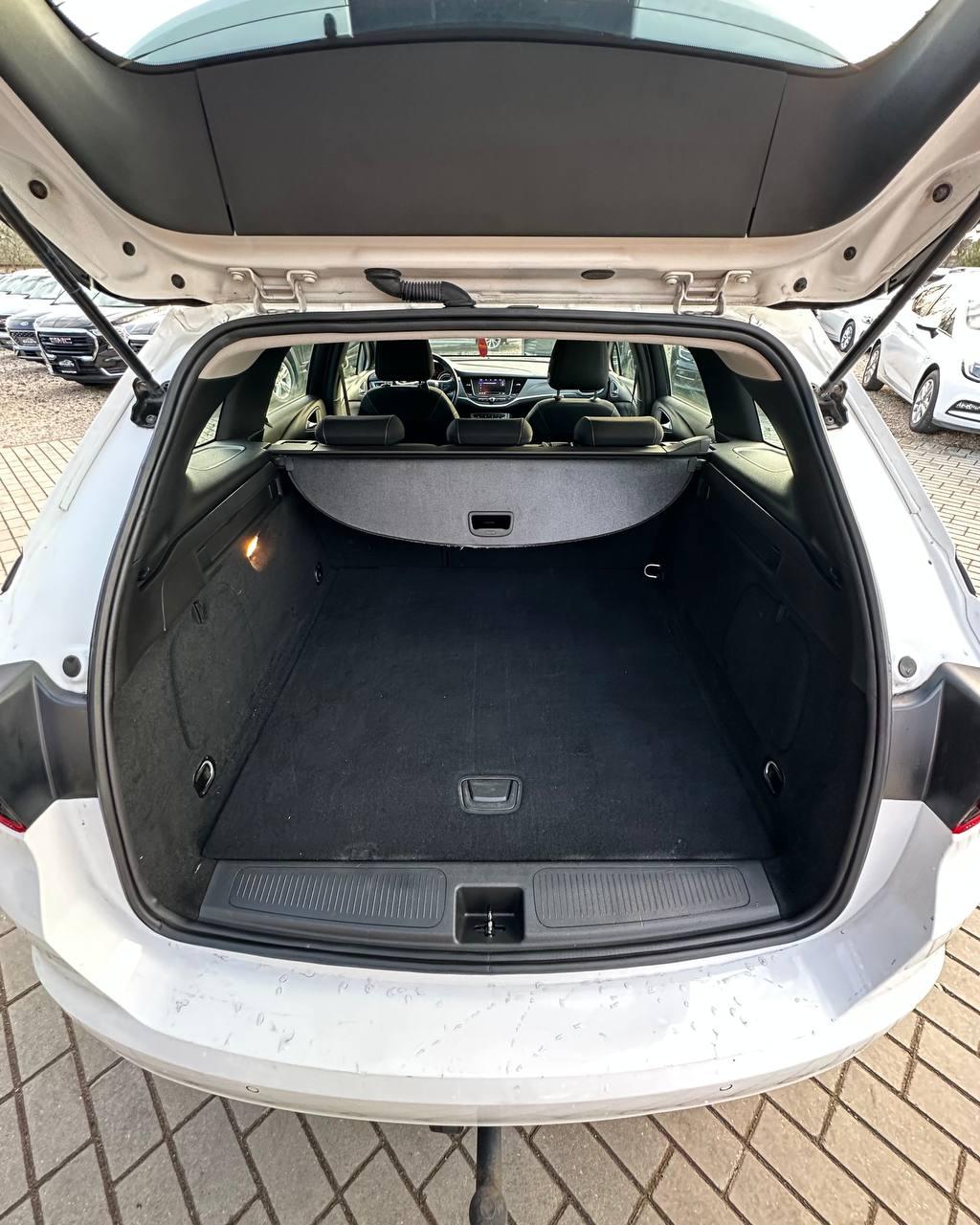 Opel Astra K · Рестайлинг , 2021 г., механика, бензин - фото 10