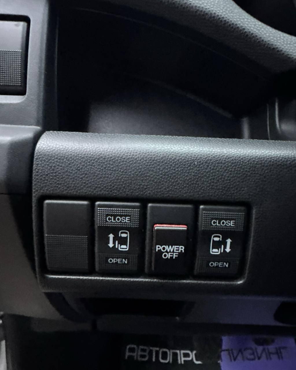 MAZDA 5, 2011 г., механика, дизель  - фото 20