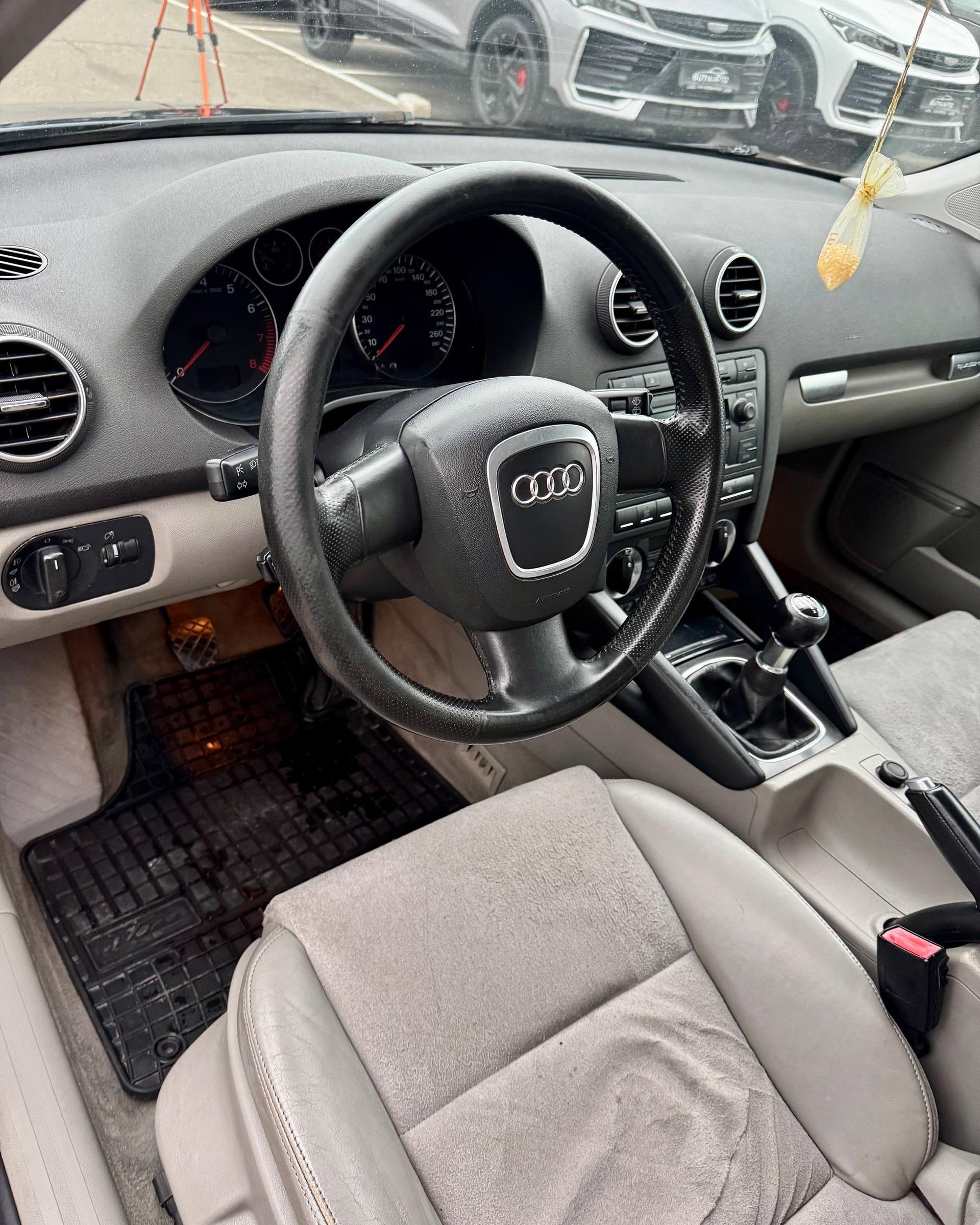 Audi A3 8P 8PA · Рестайлинг , 2004 г., механика, бензин  - фото 11