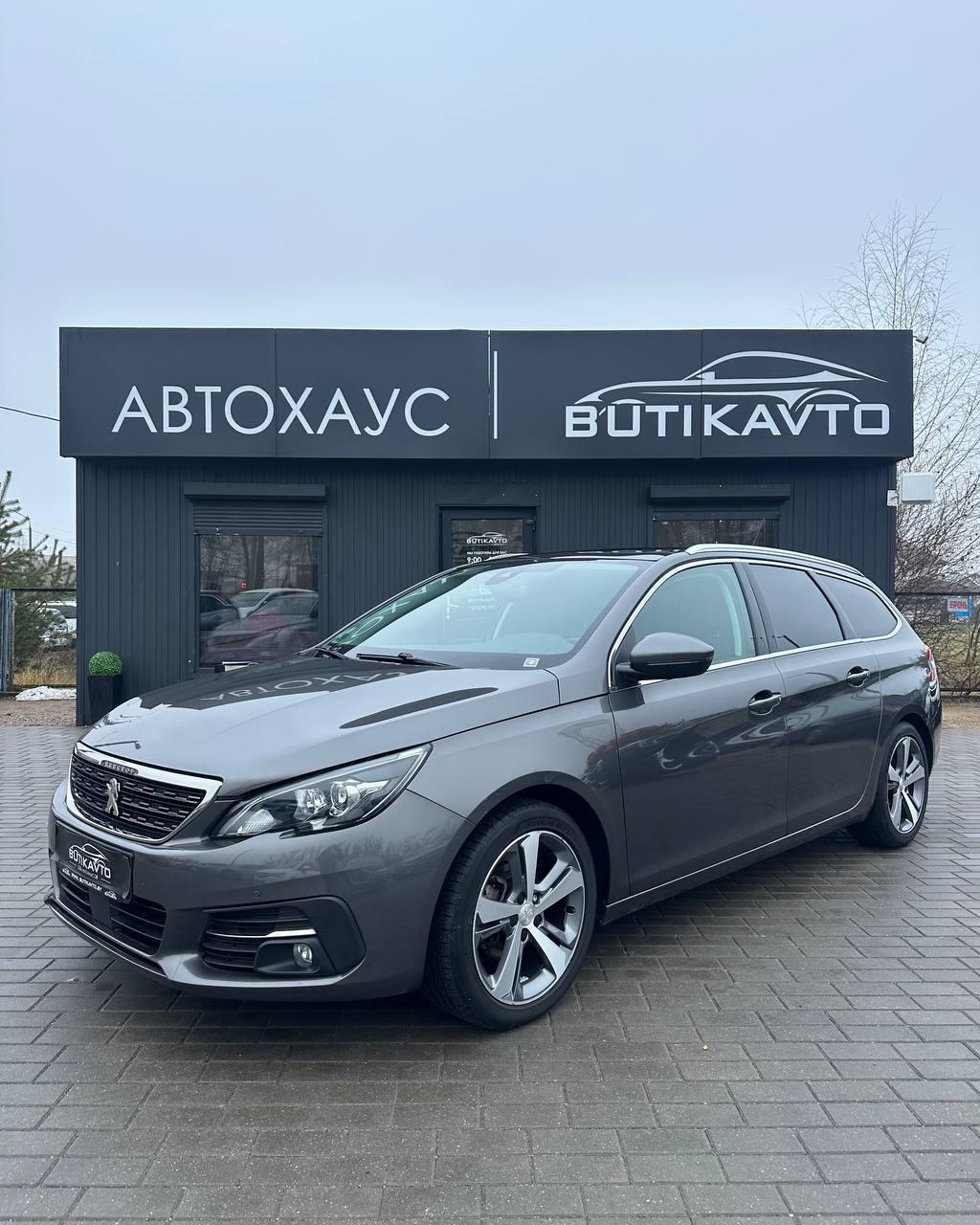 Peugeot 308 T9 · Рестайлинг , 2018 г., механика, бензин - фото 3