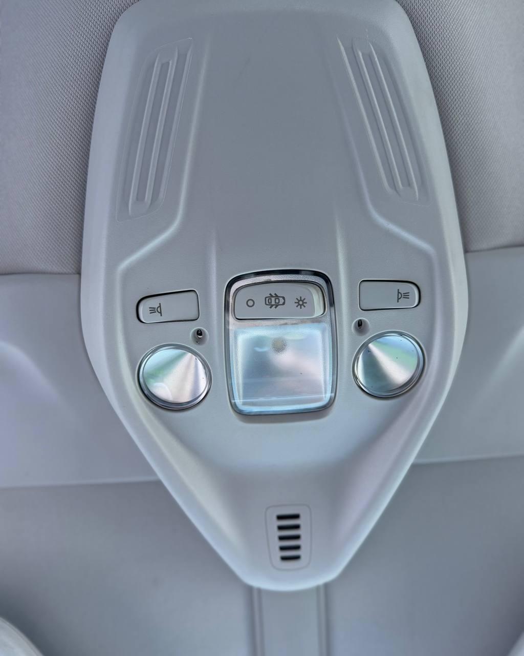 Citroen C4 Grand Picasso II , 2015 г., механика, дизель - фото 15