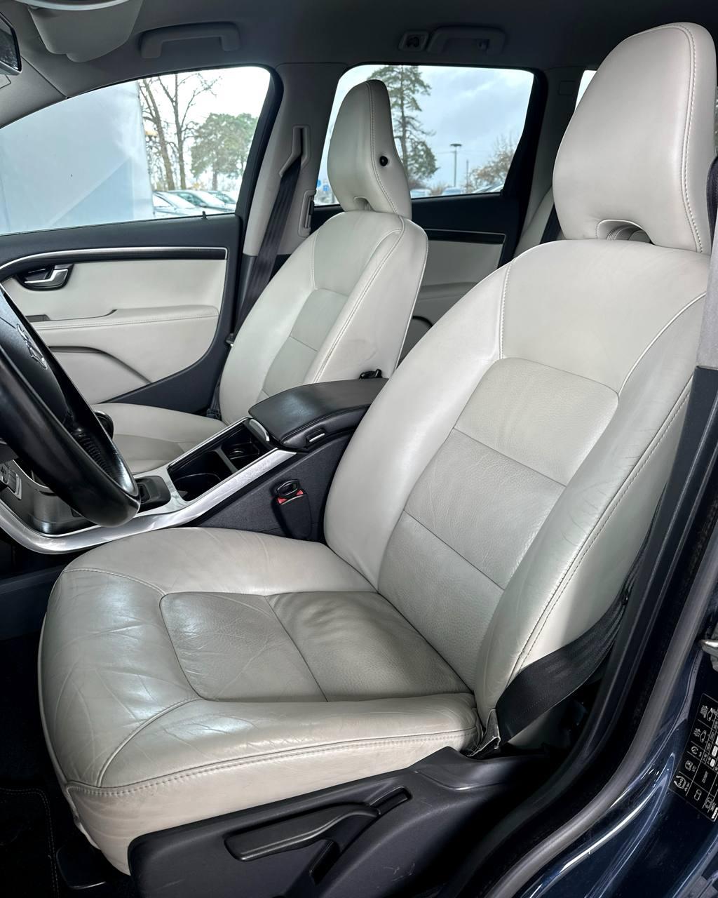 Volvo V70 III · Рестайлинг , 2013 г., механика, дизель - фото 13