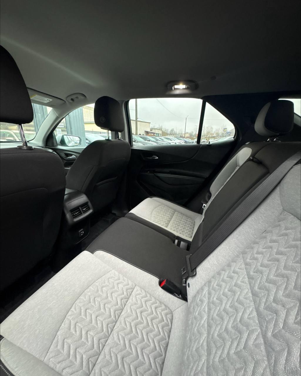 Chevrolet Equinox III · Рестайлинг , 2022 г., автомат, бензин - фото 9