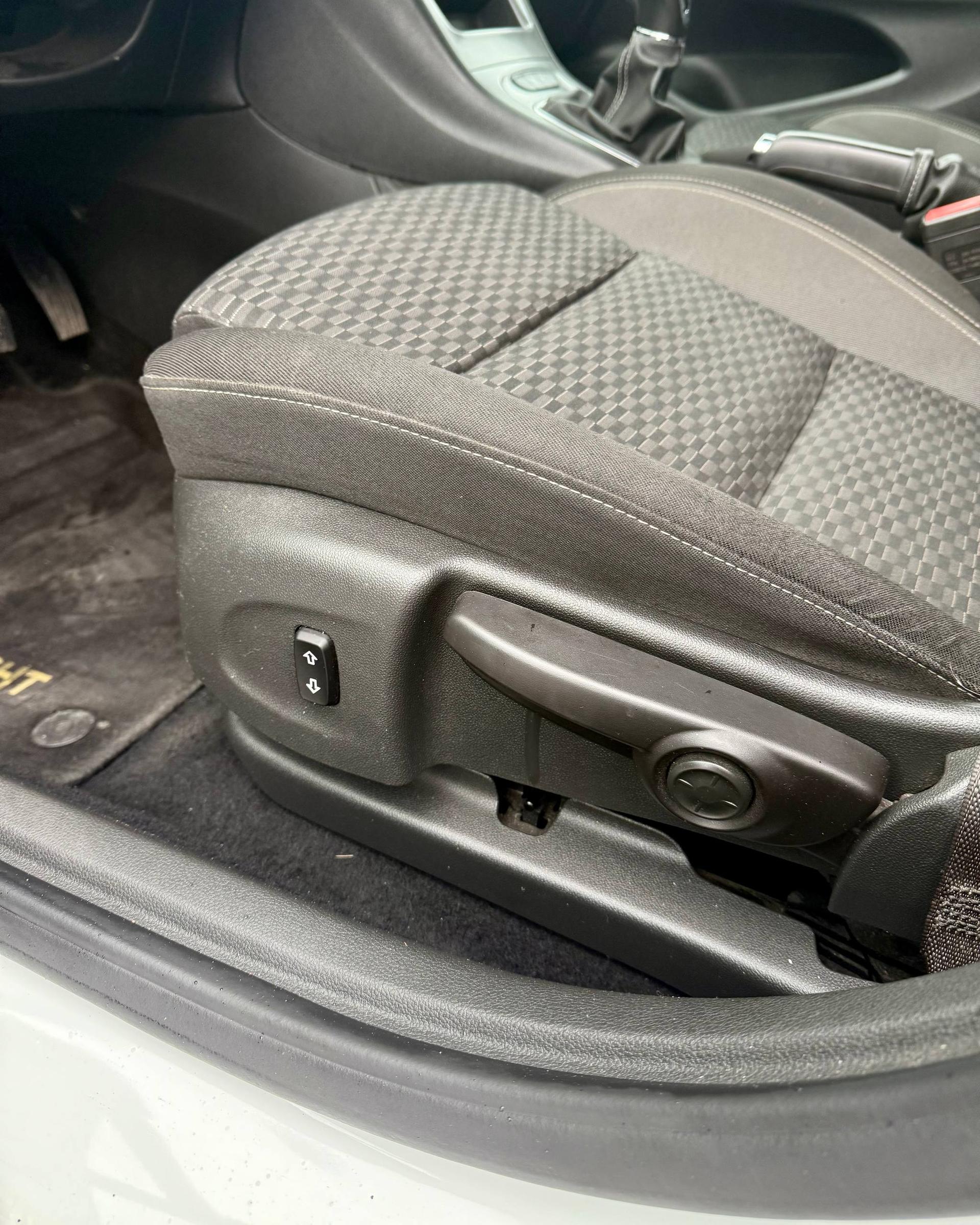 Opel Astra K · Рестайлинг , 2020 г., механика, дизель - фото 10