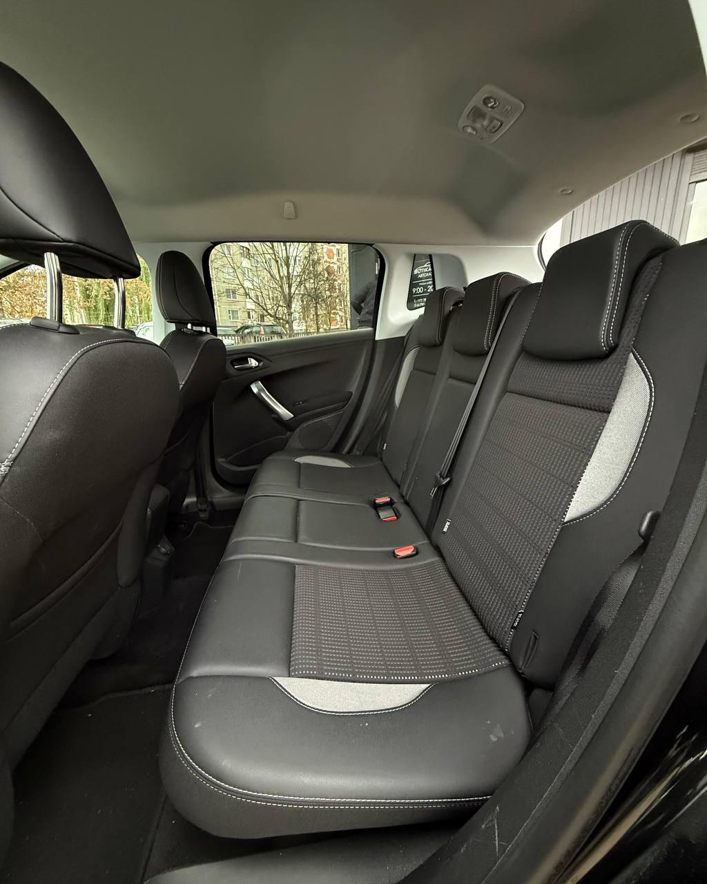 Peugeot 2008 I · Рестайлинг , 2019 г., автомат, дизель  - фото 8