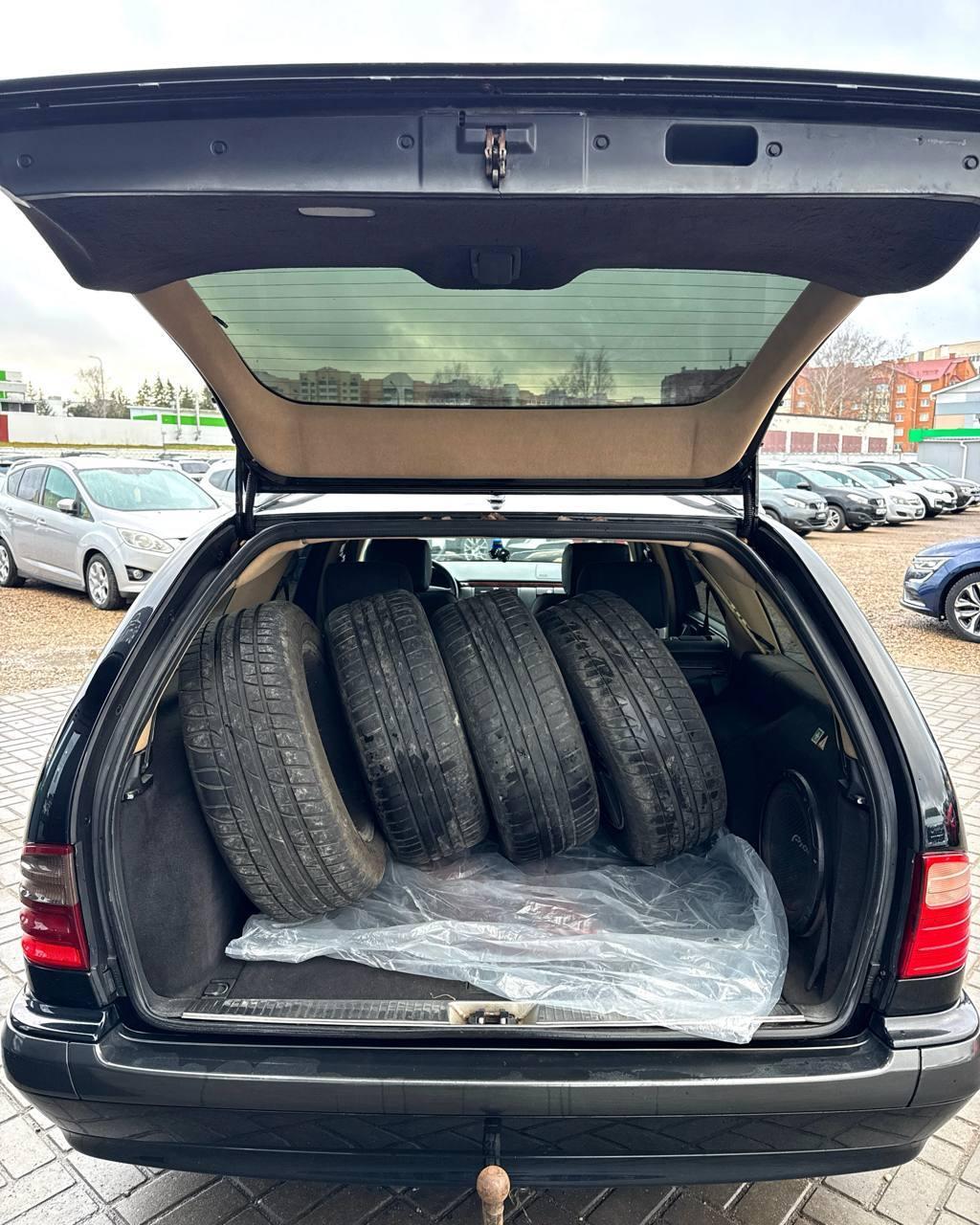 Mercedes-Benz E-Класс W210 S210 · Рестайлинг , 2000 г., автомат, дизель - фото 16