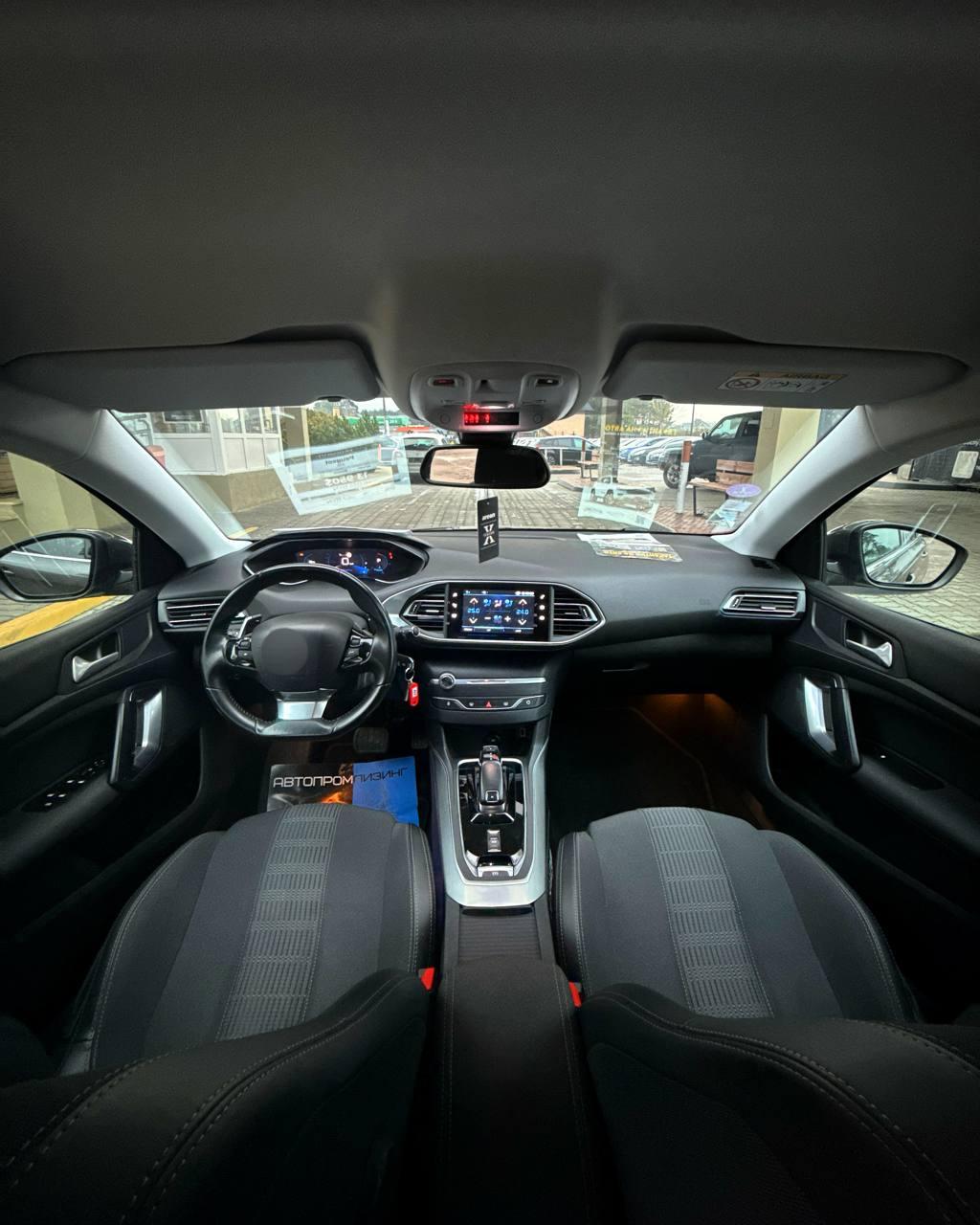 Peugeot 308 T9 · Рестайлинг , 2021 г., автомат, бензин - фото 12