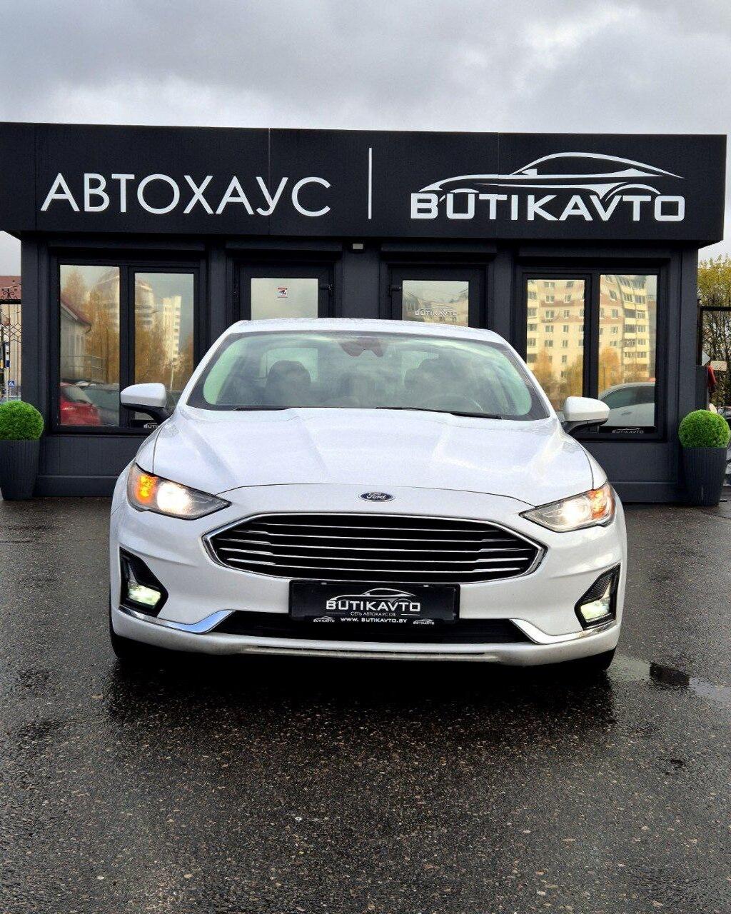 Ford Fusion USA II · 2-й рестайлинг , 2020 г., автомат, бензин - фото 2