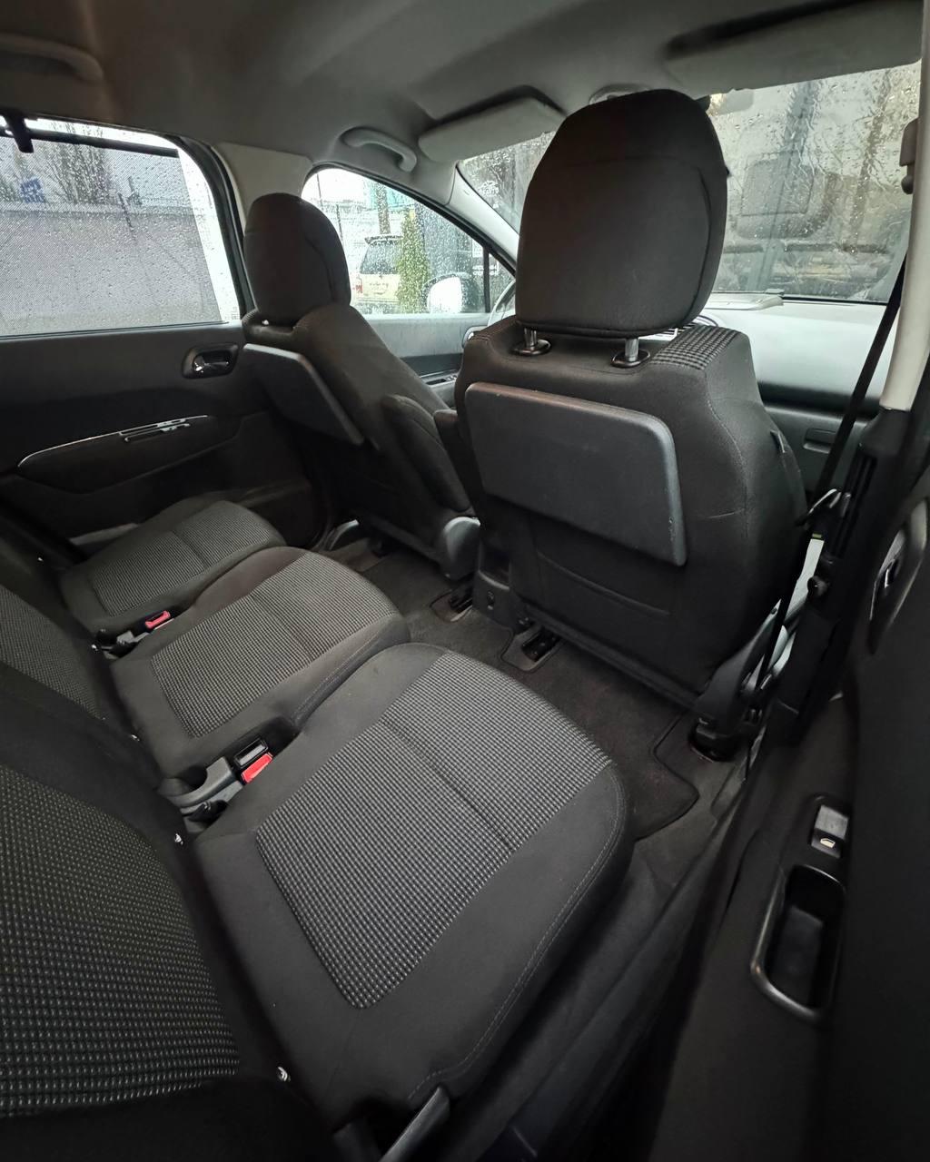 Peugeot 5008 I , 2011 г., механика, дизель - фото 13