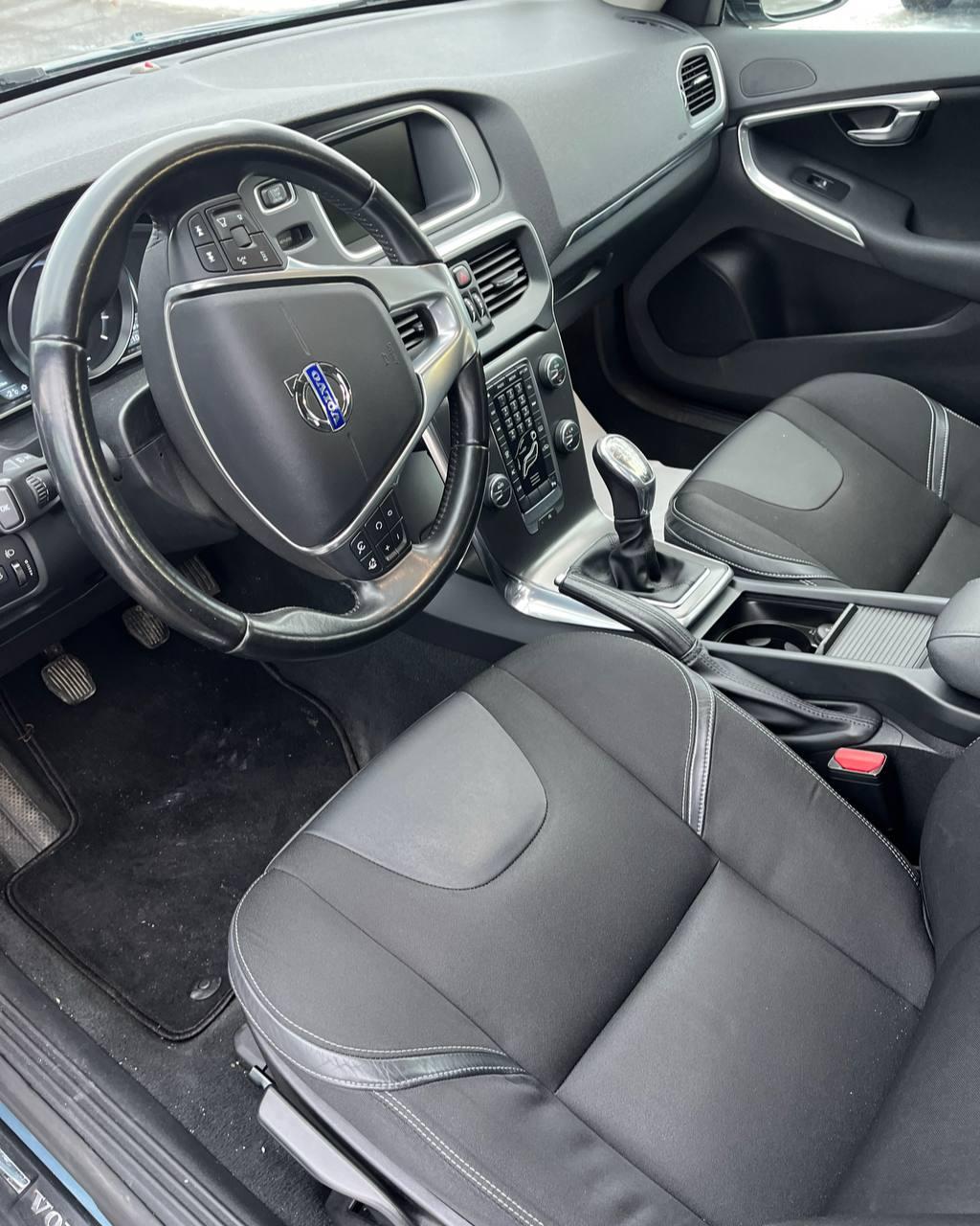 VOLVO V40, 2012 г., механика, дизель - фото 10