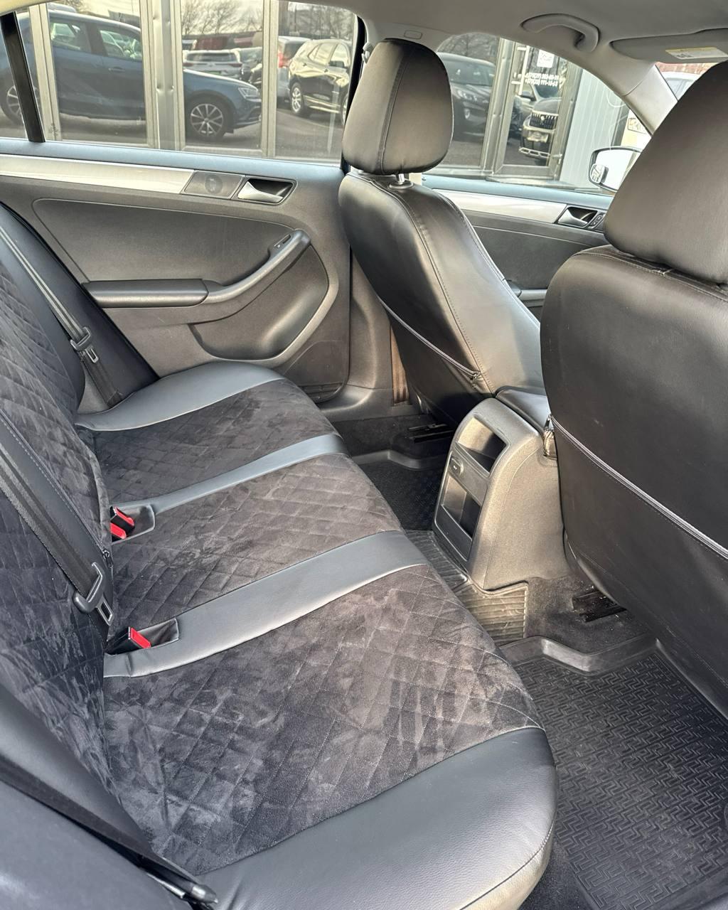 Volkswagen Jetta VI · Рестайлинг , 2015 г., автомат, бензин - фото 10