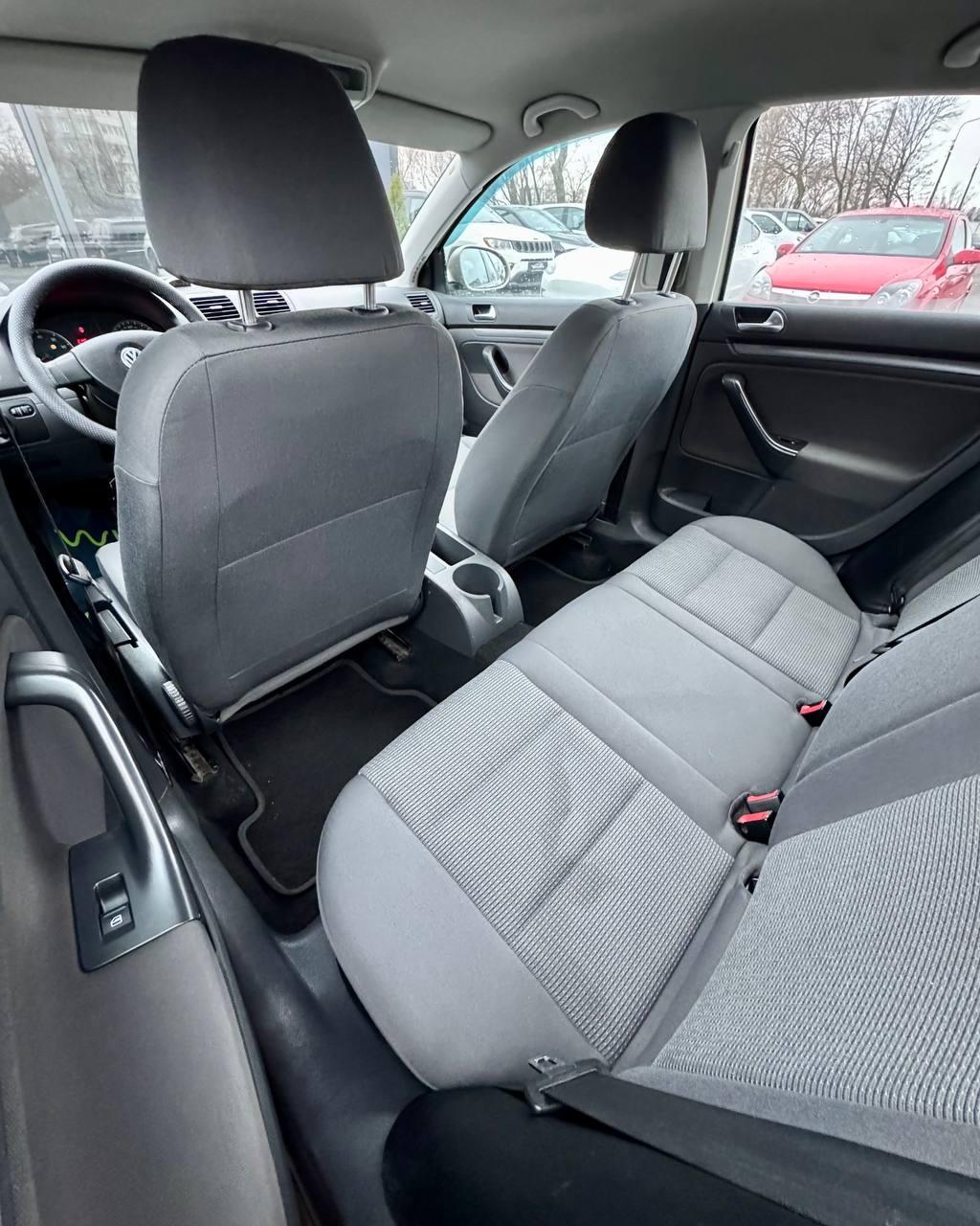 Volkswagen Jetta V , 2008 г., механика, бензин - фото 10