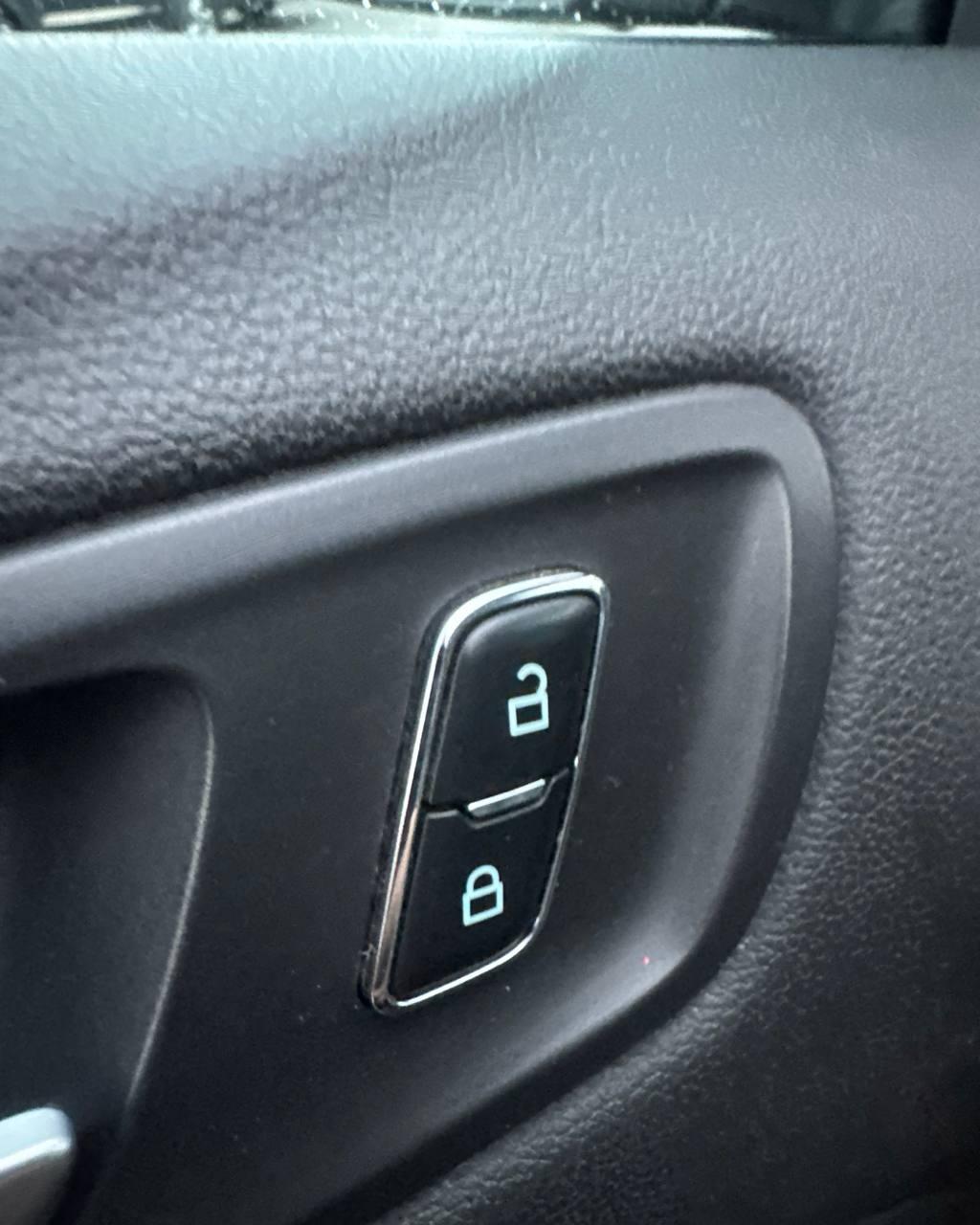 Ford Escape III , 2013 г., автомат, бензин - фото 19