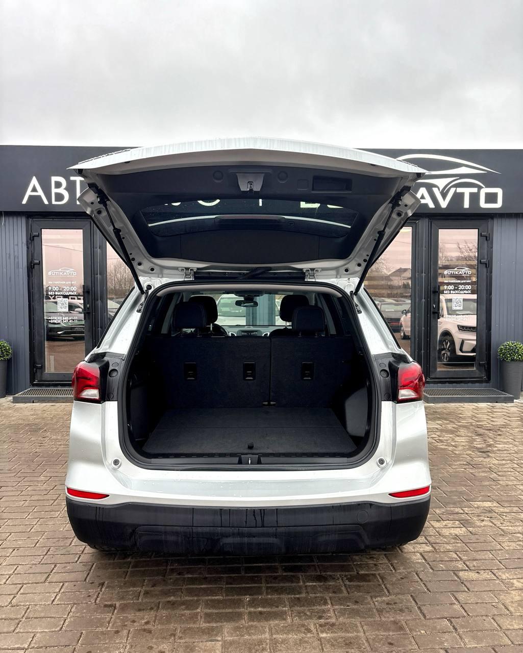 Chevrolet Equinox III · Рестайлинг , 2022 г., автомат, бензин - фото 12