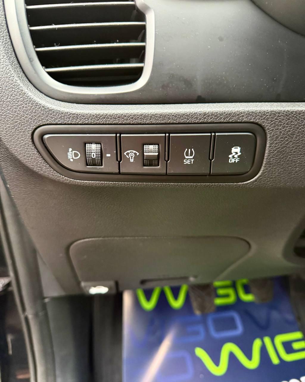 Kia Rio IV , 2018 г., механика, бензин - фото 15