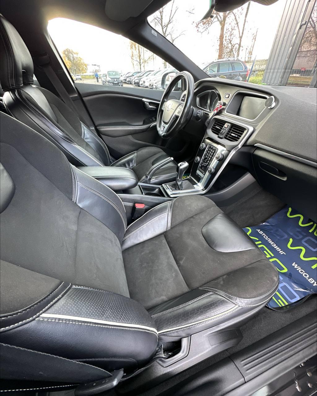 Volvo V40 II , 2015 г., механика, дизель - фото 10