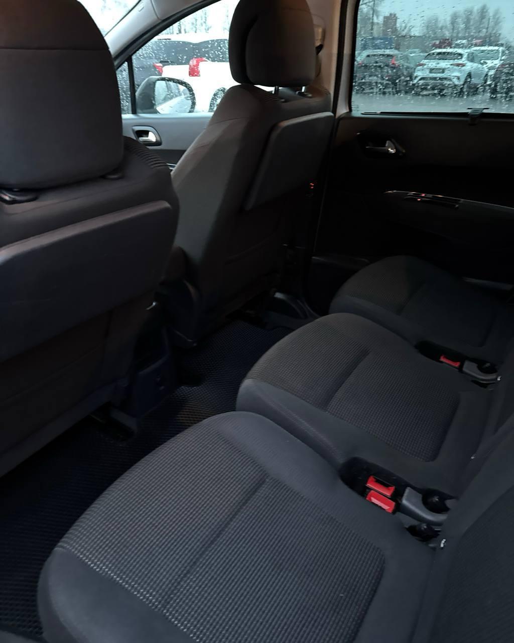 Peugeot 5008 I , 2012 г., механика, дизель - фото 11