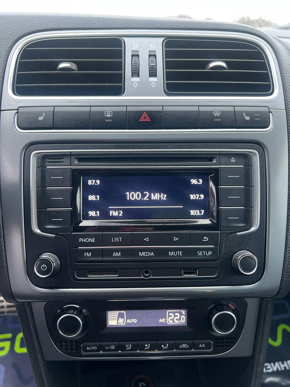 Volkswagen Polo Sedan I · Рестайлинг , 2016 г., автомат, бензин - фото 12