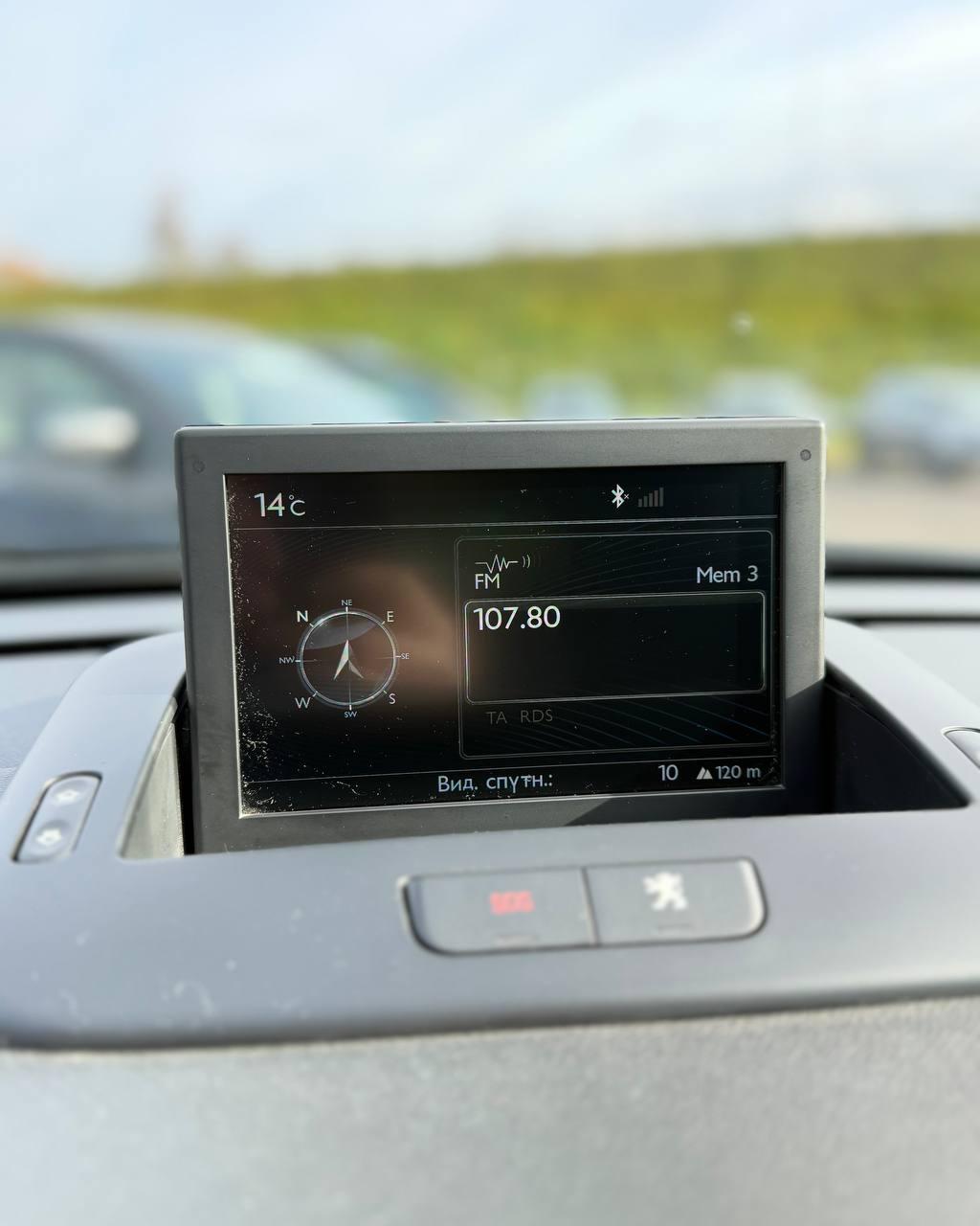 Peugeot 3008 I · Рестайлинг , 2016 г., механика, дизель - фото 19