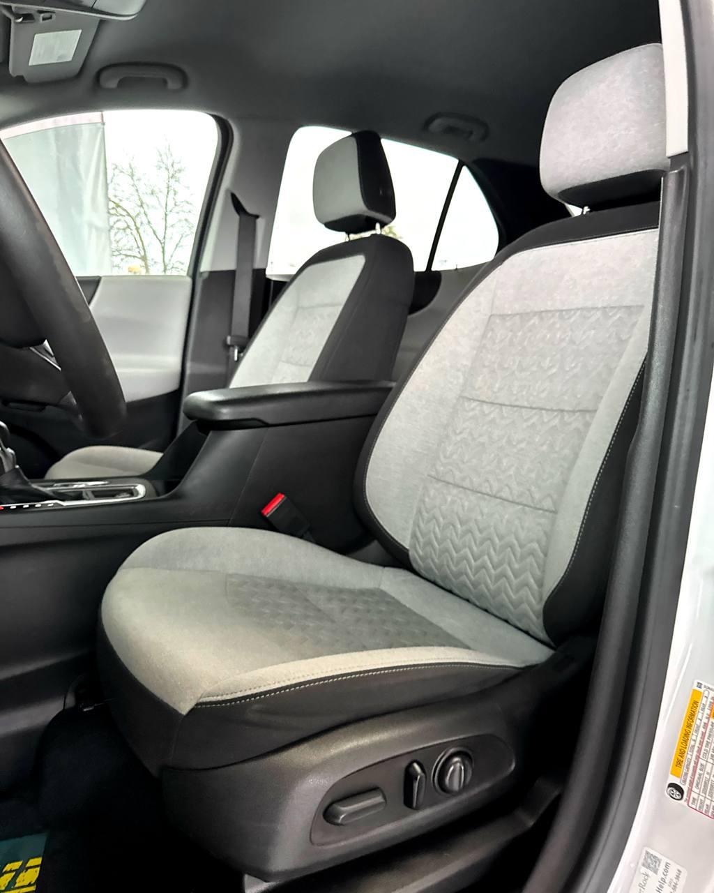 Chevrolet Equinox III · Рестайлинг , 2021 г., автомат, бензин - фото 12