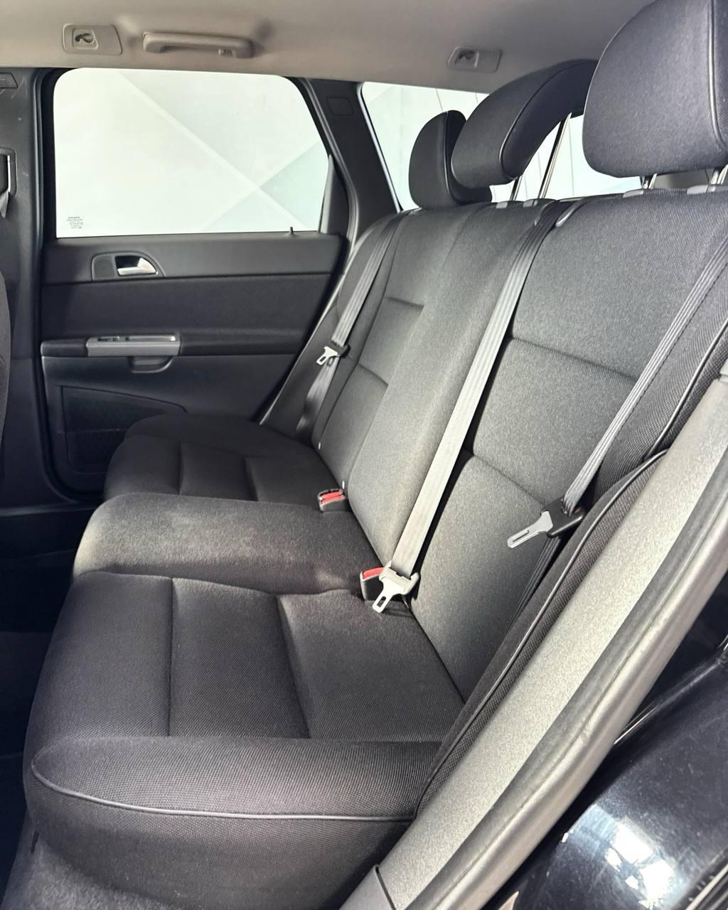 Volvo V50 I · 2-й рестайлинг , 2011 г., механика, дизель - фото 13