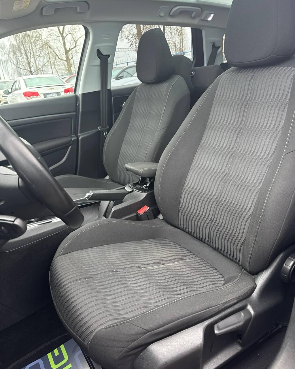 Peugeot 308 T9 , 2014 г., механика, дизель - фото 10